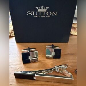 New Sutton Men’s Silver Cufflinks and Tie Clip Set